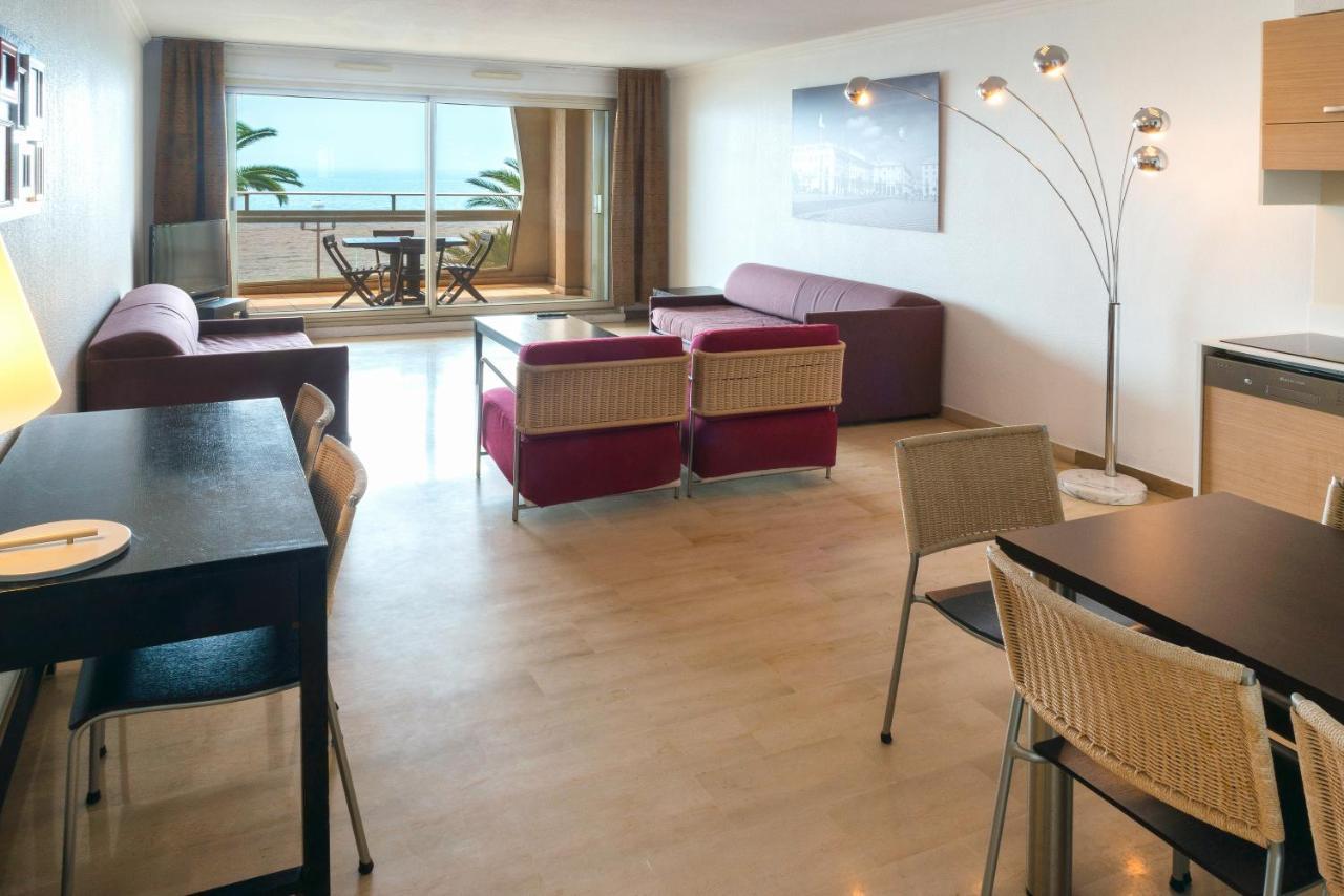 One-Bedroom Apartment Sea View