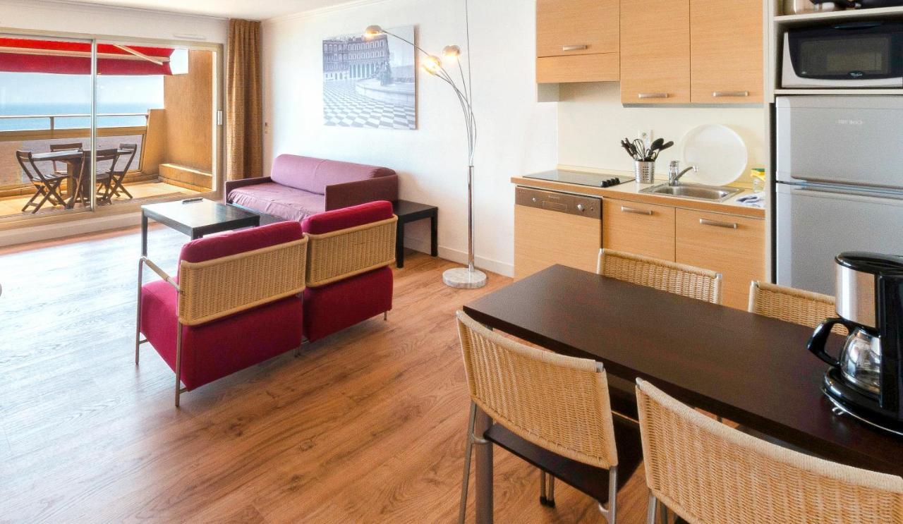 One-Bedroom Apartment Sea View